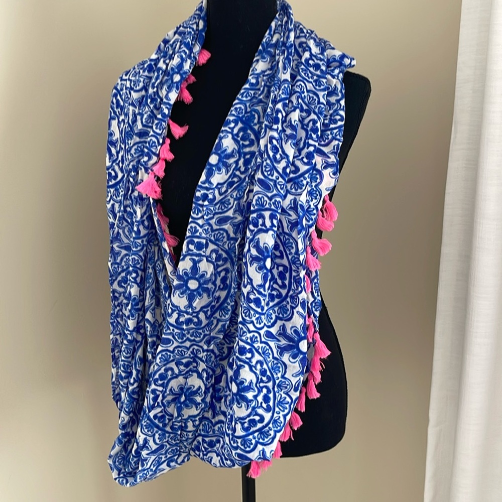 Lilly Pulitzer eternity scarf